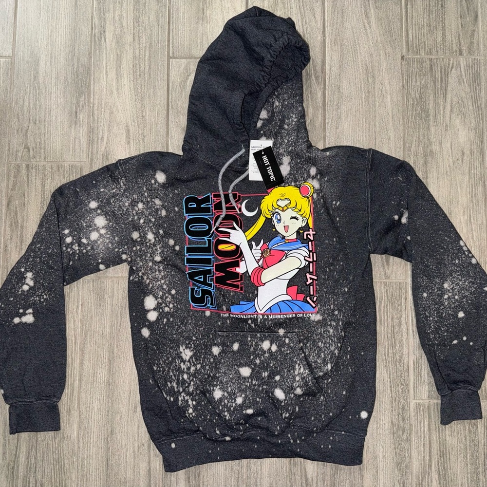 Hot Topic Black Sailor Moon Hoodie